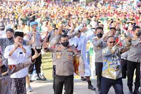 Hari Bhayangkara: Perayaan Meriah dan Partisipasi Warga Hari Bhayangkara: Perayaan Meriah dan Partisipasi Warga